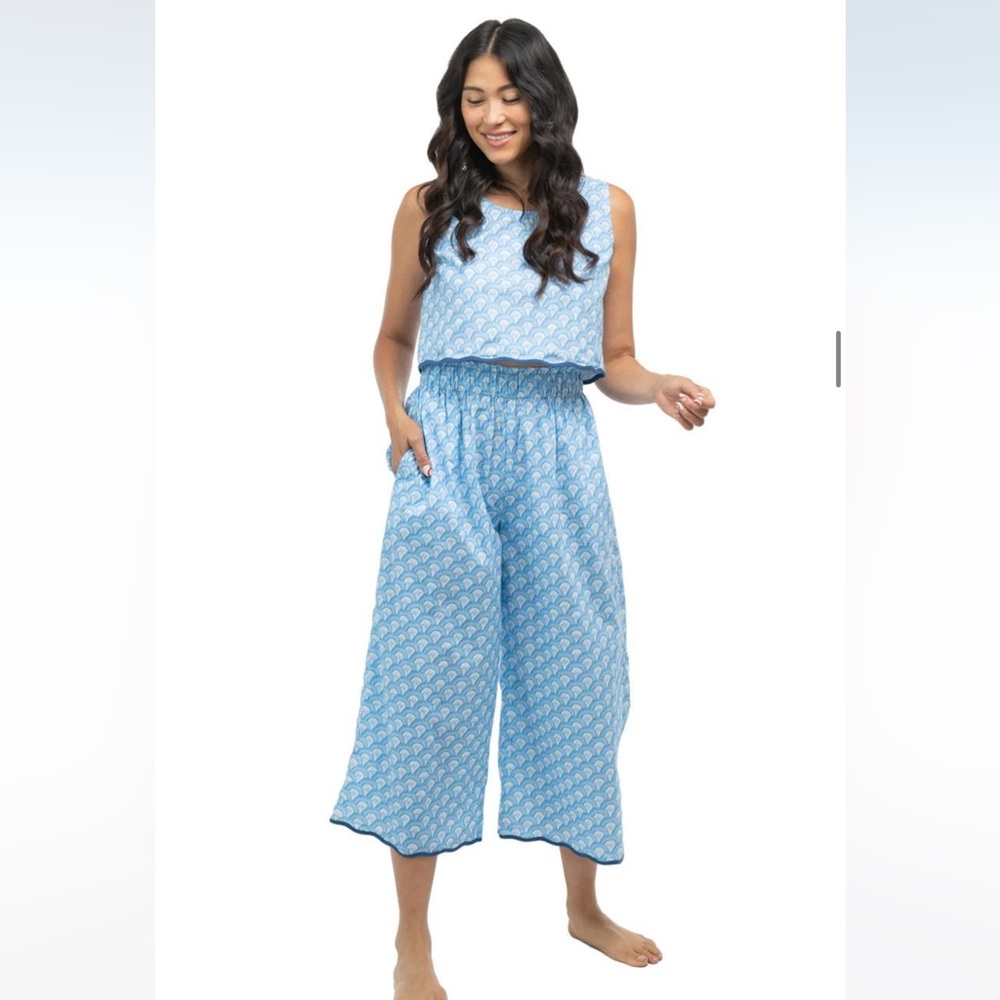 Beau & Ro x Markey Molly 2 Piece Blue Scallop Set Medium NWT Resort Coastal Chic